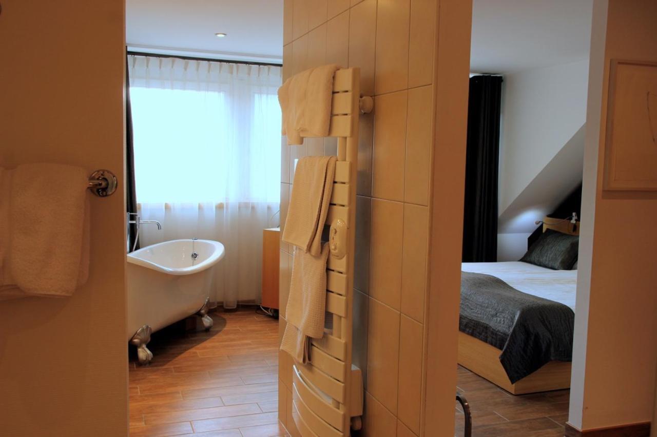 Art Hotel 3*